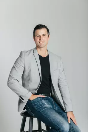 Robert Magier, London, Real Estate Agent